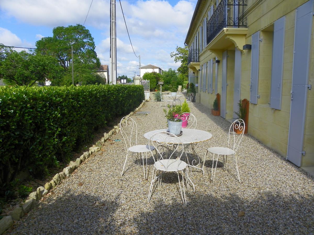 Logis- Hotel Spa Restaurant L'Epicurial Saint-Pey-de-Castets Exterior foto